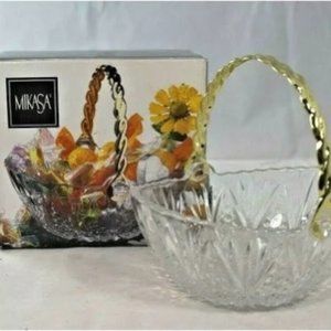 Mikasa Scalloped Edge Pressed Glass Basket With Removable Gold Tone Metal Handle